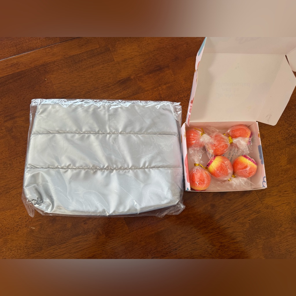 Brand New Silver Quilted Makeup Bag And 6 Bath Bombs Brand New Silver Quilted Makeup Bag And 6 Bath Bombs